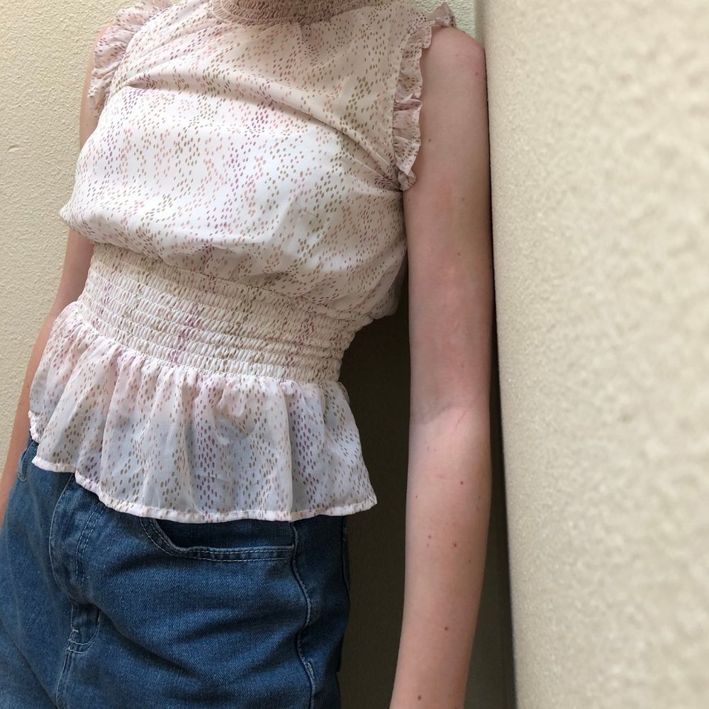 Unique Ruffle Blouse - Picture 3 of 3